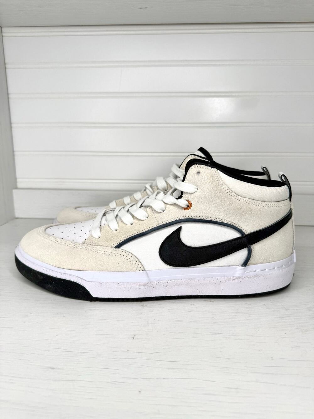 Nike SB React Leo Baker White Black DX4361-100 Men’s Size 12 Skate Shoes EUC